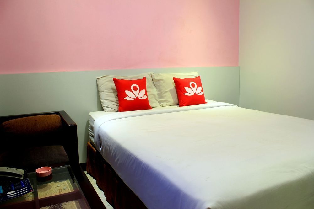 Бандунг: ZEN Rooms Akbar Kebon Kawung