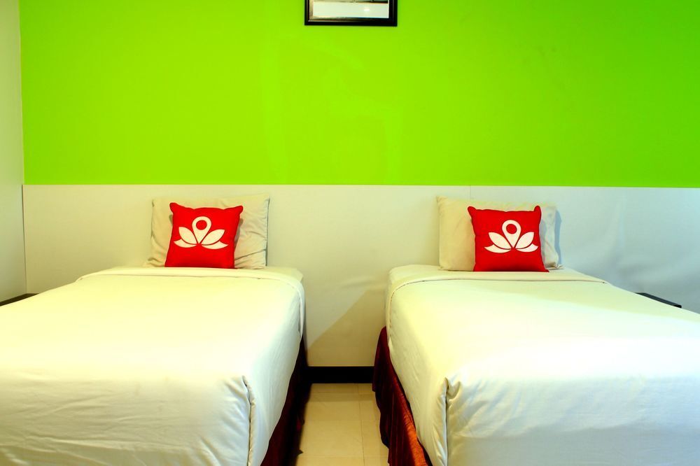 Бандунг: ZEN Rooms Akbar Kebon Kawung