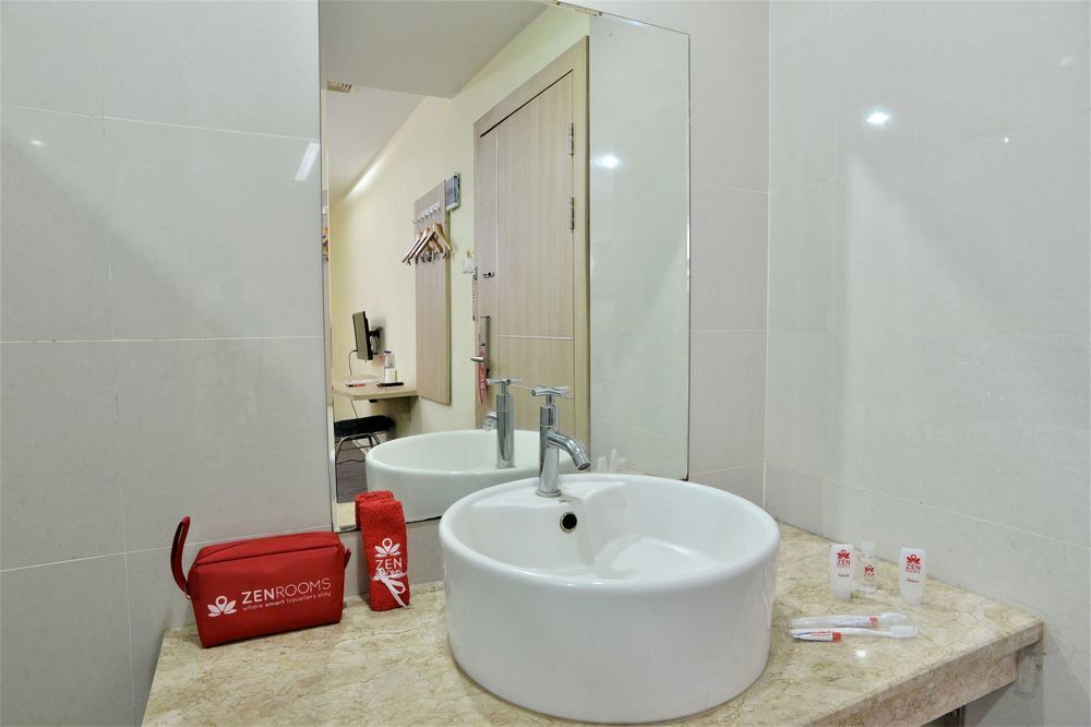 Джакарта: ZEN Rooms Batu Ceper Pecenongan