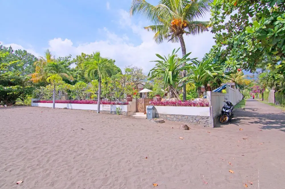 Каликбукбук: ZEN Rooms Lovina sea shores