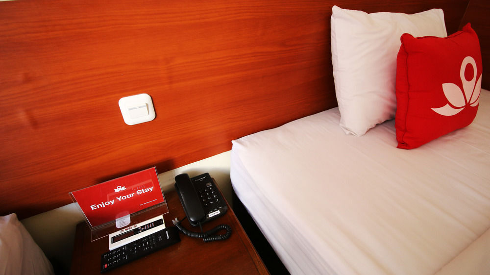 Бандунг: ZEN Rooms Near Airport Wastukencana
