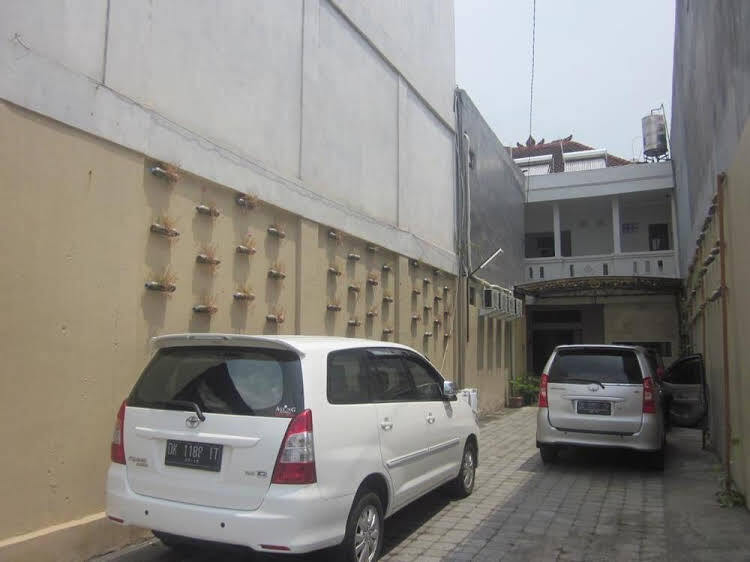 Денпасар: ZEN Rooms Pekerisan