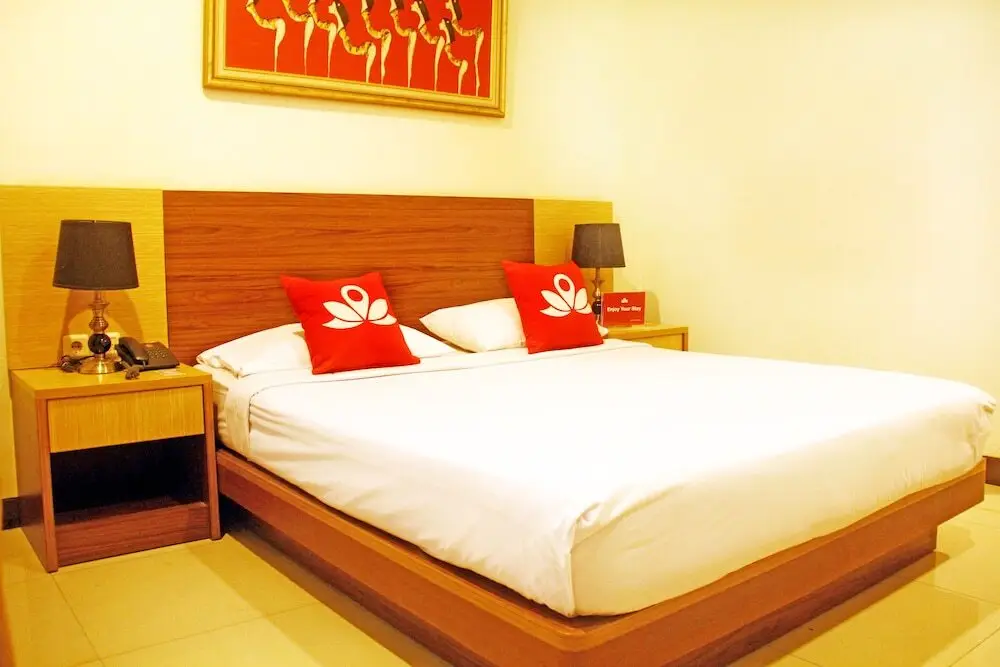 Бандунг: ZEN Rooms Riau Martadinata