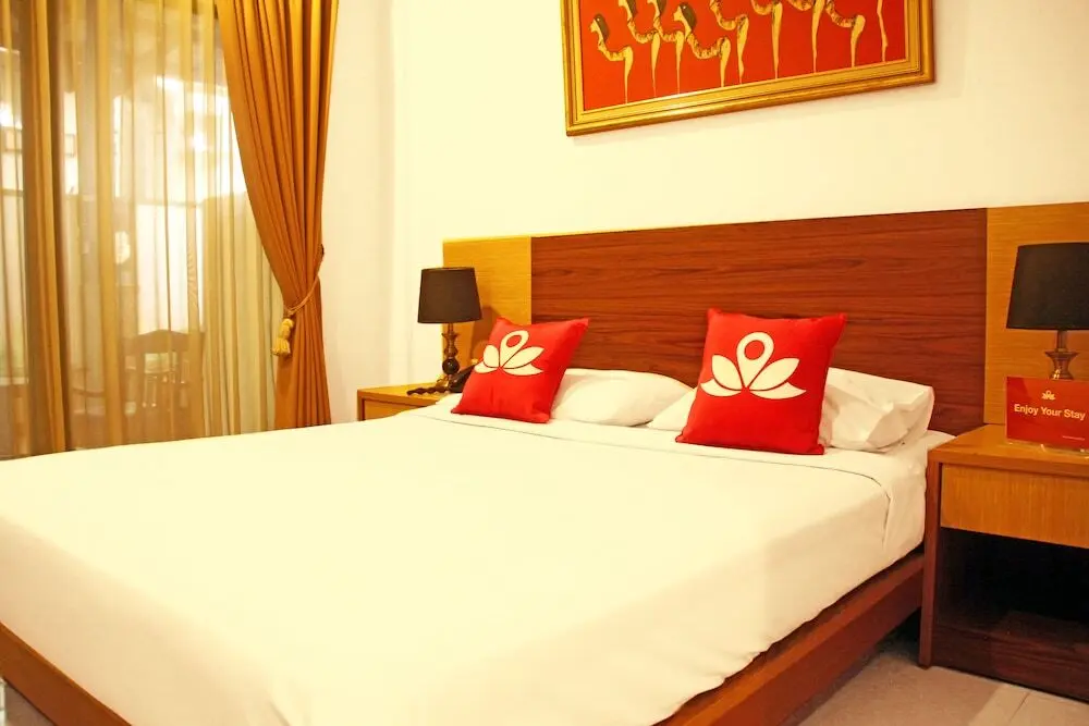 Бандунг: ZEN Rooms Riau Martadinata