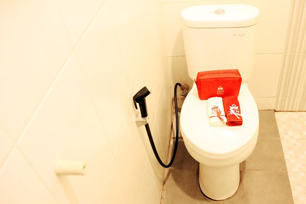 Бандунг: ZEN Rooms Riau Martadinata