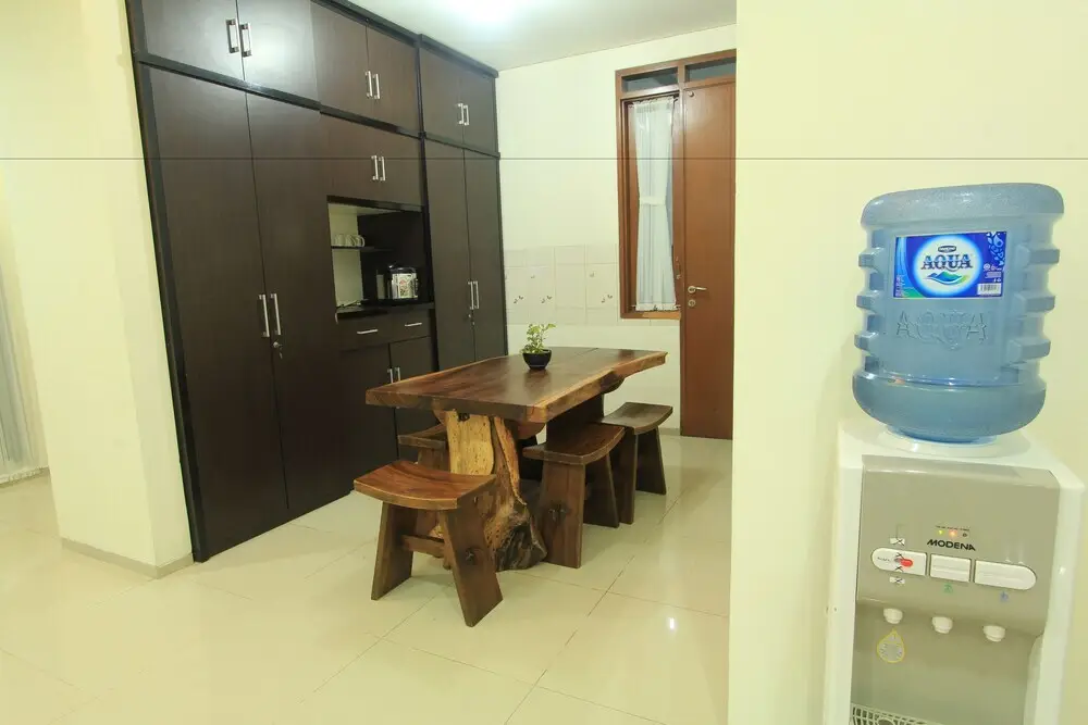 Сименьян: Villa Eby Syariah