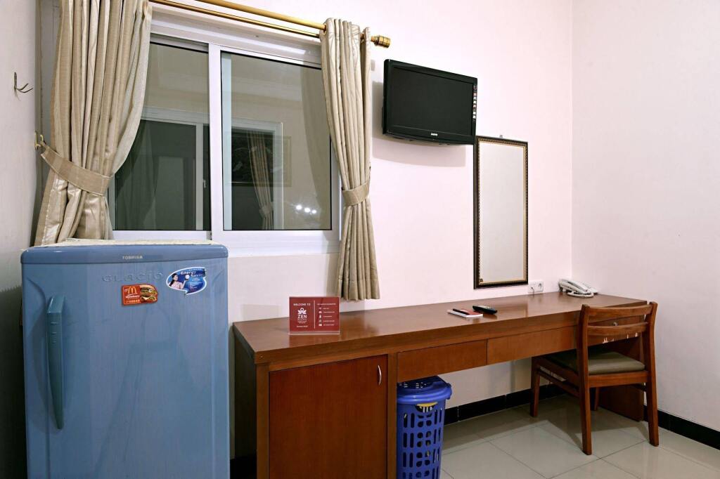 Джакарта: ZEN Rooms Near Ambassador Mall