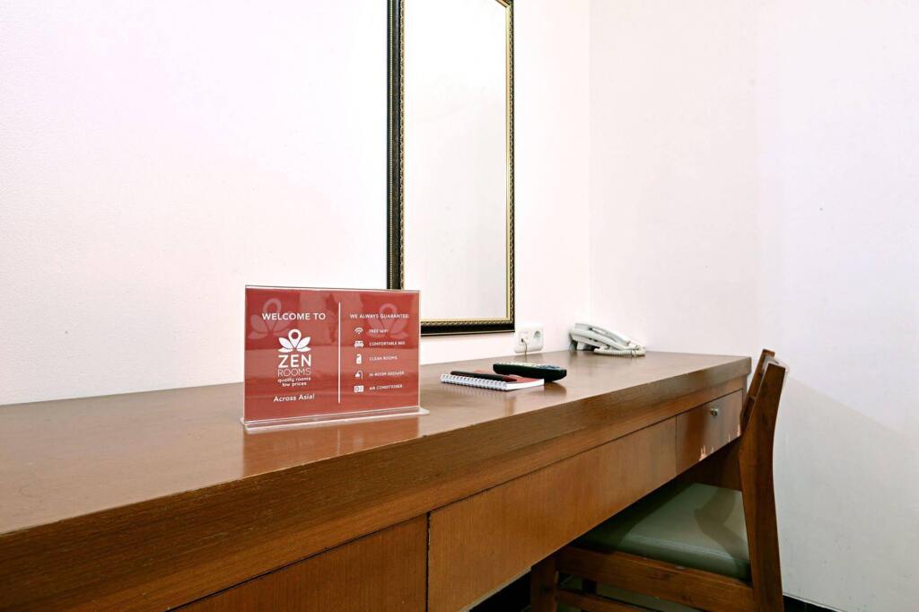 Джакарта: ZEN Rooms Near Ambassador Mall