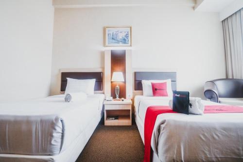 Макассар: Reddoorz Premium @ Losari Area