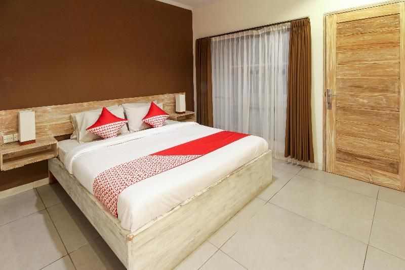 Кута: OYO 817 Mesari Beach Inn