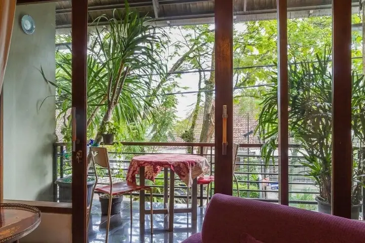 Бандунг: Reddoorz Near Riau Junction Mall