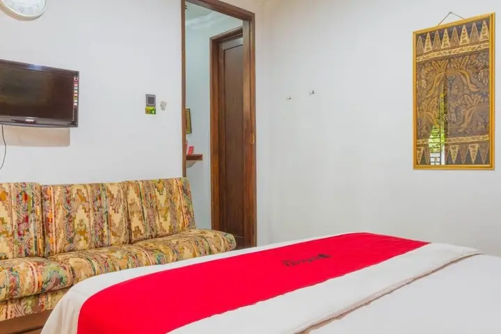 Бандунг: Reddoorz Near Riau Junction Mall