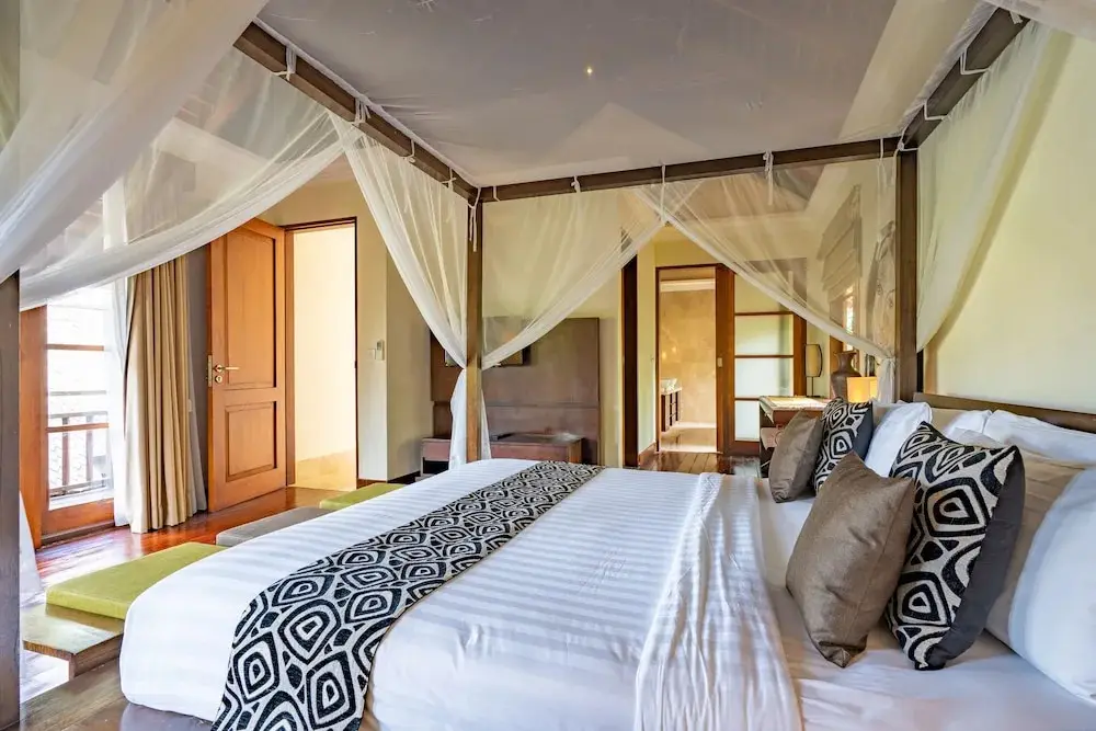 Унгасан: Cliffront Tropical Resort