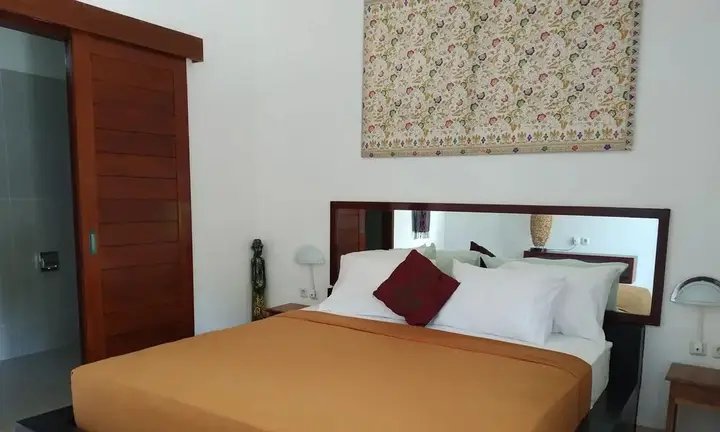 Матарам: Tom and Jerry Villa Lombok