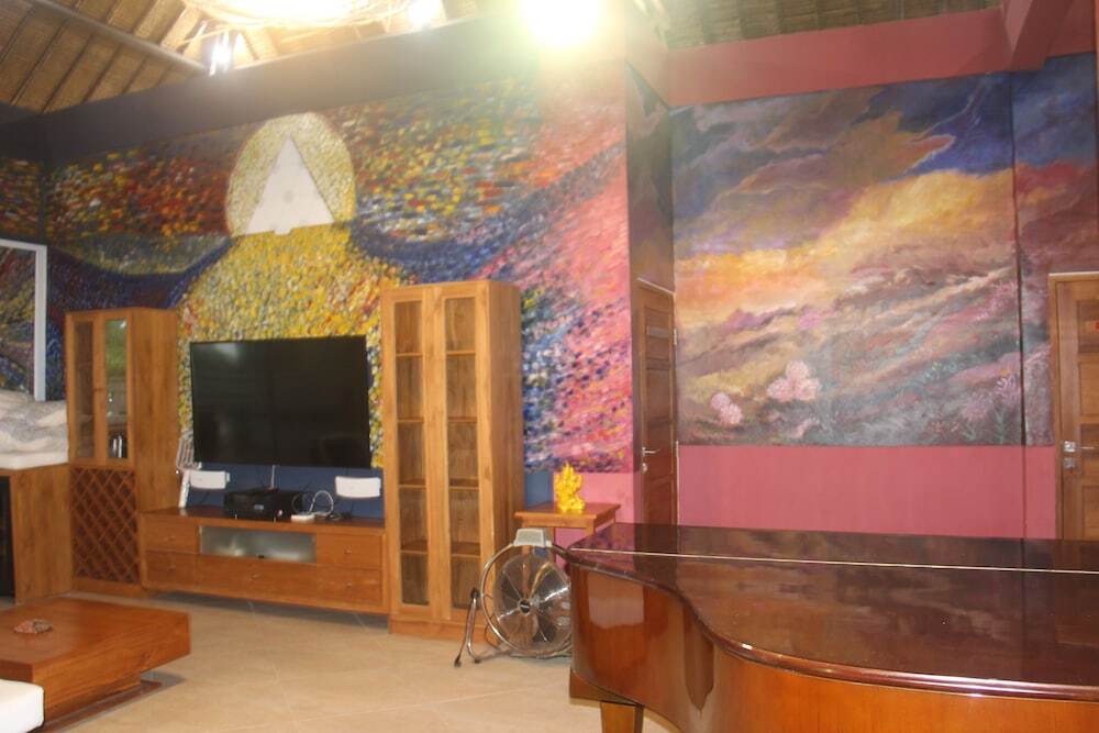 Умеаньяр: Villa Pantai Lovina