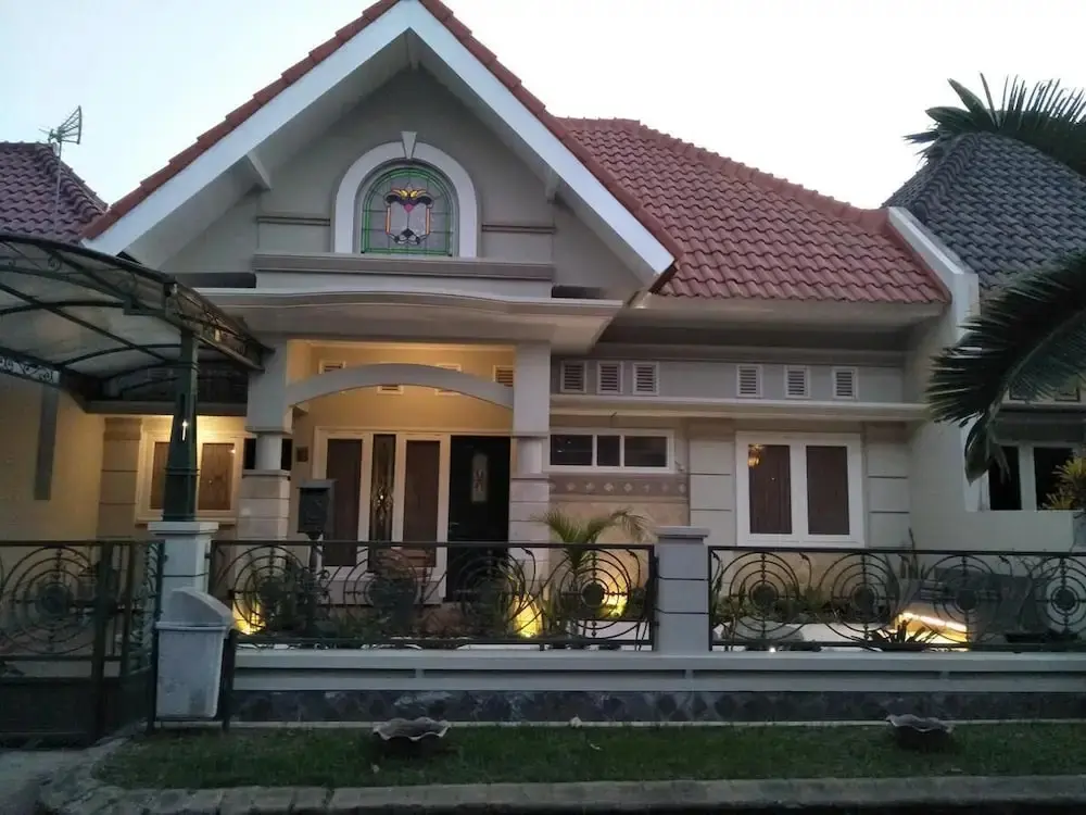 Маланг: Ruma Tamu Malang