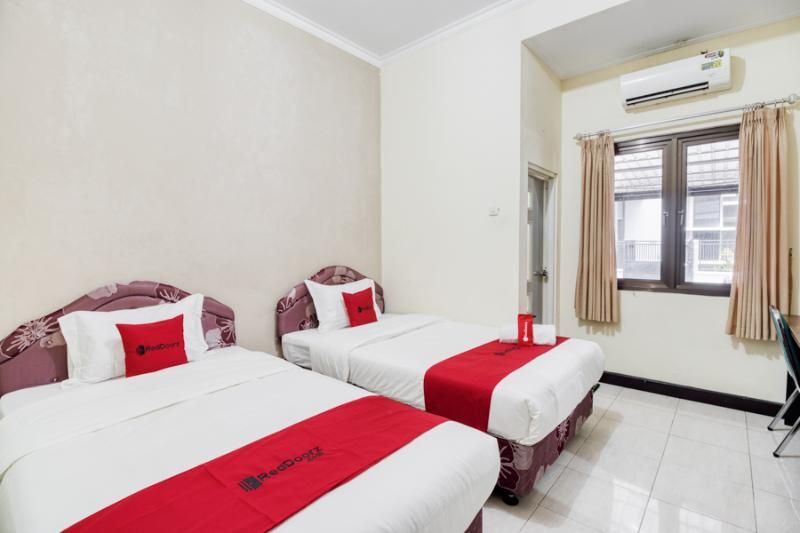 Депок: Reddoorz @ Kledokan Ambarukmo