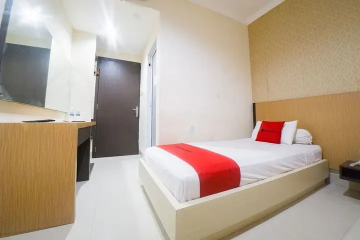 Макассар: RedDoorz @ Boulevard Panakkukang Mas