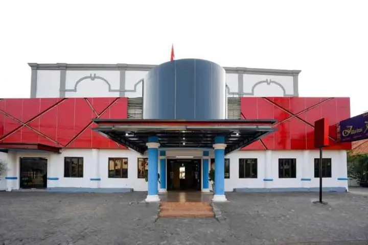 Сурабая: Oyo 1449 Istana Permata Dinoyo