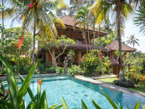 Убуд: White House Central Ubud
