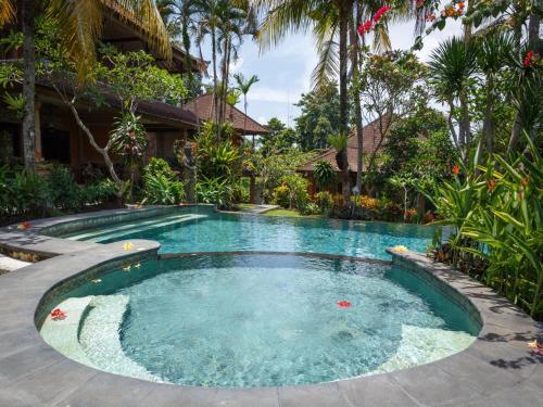 Убуд: White House Central Ubud