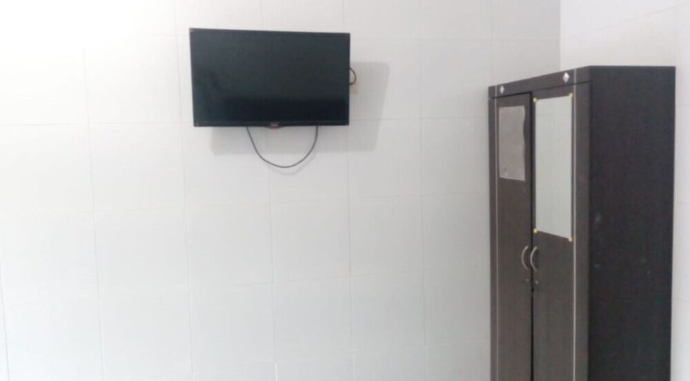 Сурабая: Kost Eksekutif Graha Indah