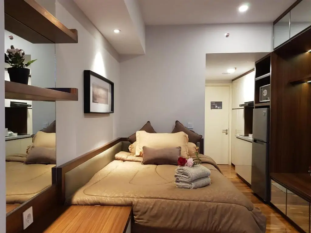 Legok: M-Town Residence Gading Serpong by J`s Luxury Apartment