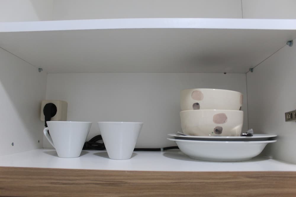 Тангеранг: Minimalist and New Furnished Studio Apartment at Springwood Residence By Travelio