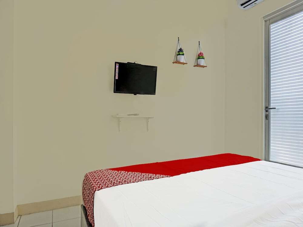 Читарингул: OYO 91217 Skyland @ Pgv Near Gunung Putri