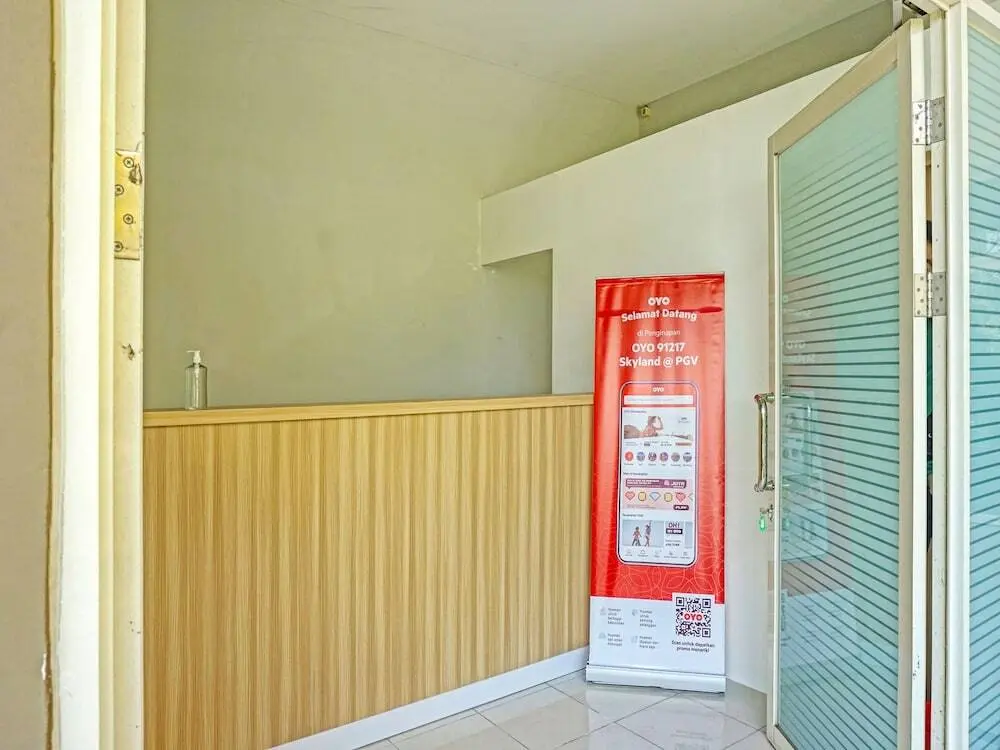 Читарингул: OYO 91217 Skyland @ Pgv Near Gunung Putri