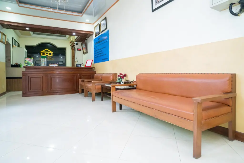 Боджонегоро: RedDoorz Plus Syariah @ Jalan Dokter Wahidin Bojonegoro