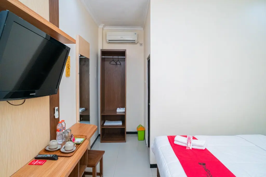 Боджонегоро: RedDoorz Plus Syariah @ Jalan Dokter Wahidin Bojonegoro