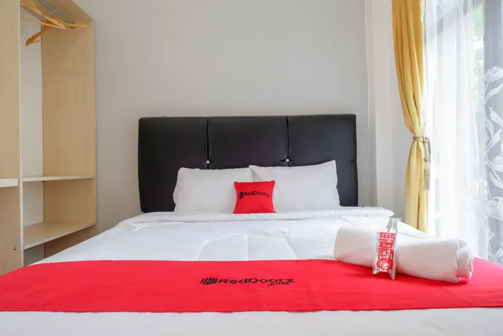 Суракарта: RedDoorz @ Kratonan Solo