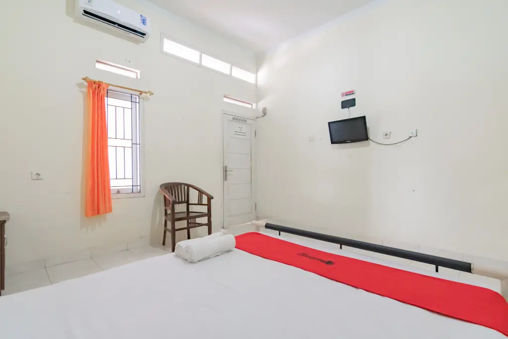 Чианджур: RedDoorz Syariah near Tugu Pandanwangi Cianjur