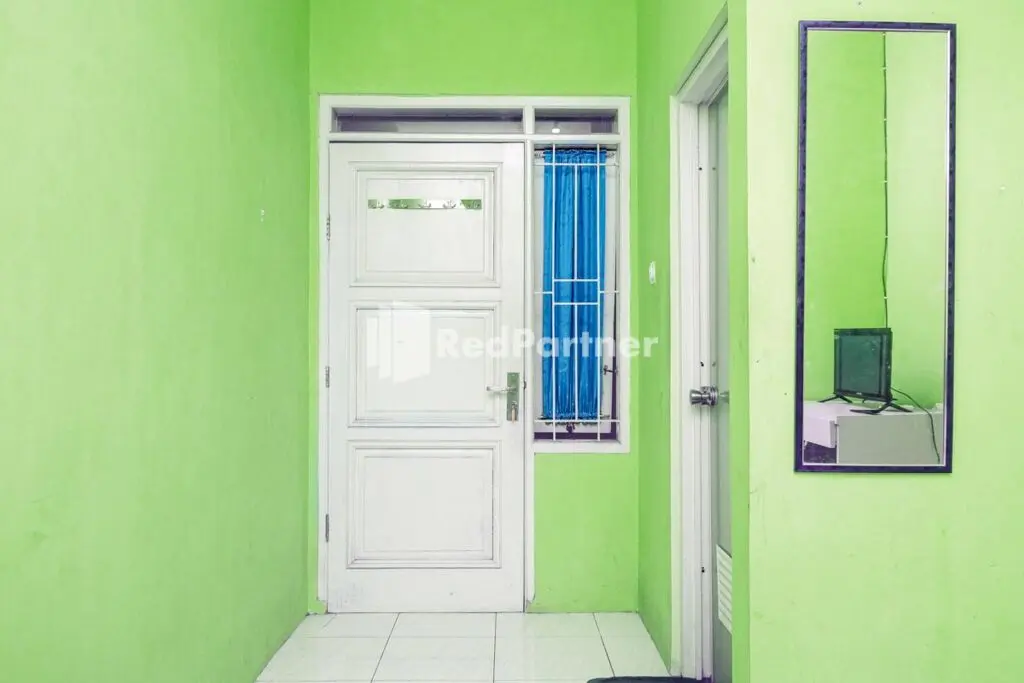 Чианджур: Pondok Anisa near Kolam Renang The Bagelen RedPartner