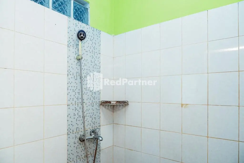 Чианджур: Pondok Anisa near Kolam Renang The Bagelen RedPartner