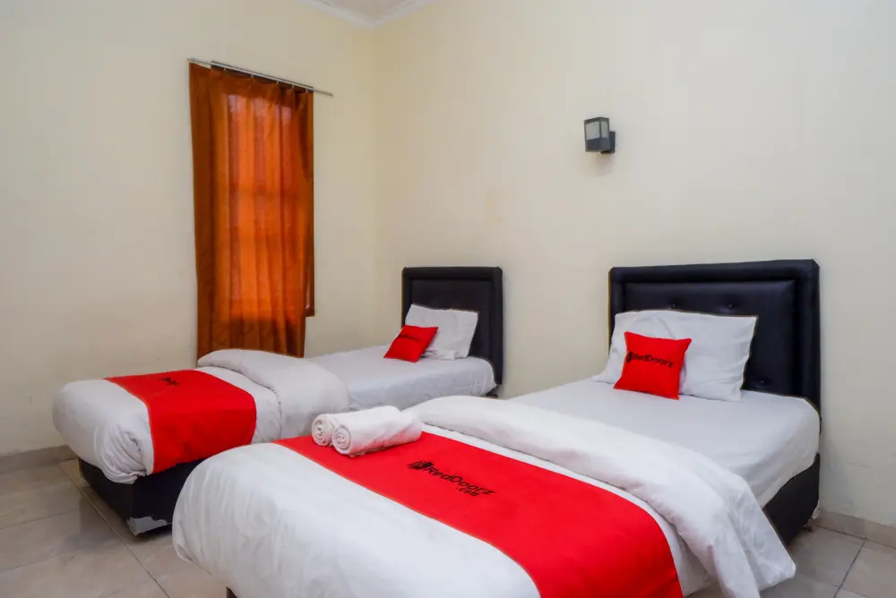 Джокьякарта: Reddoorz Hotel Sartika Yogyakarta