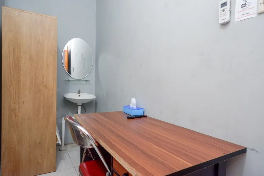 Джокьякарта: RedDoorz @ Golden Inn Tugu Yogyakarta