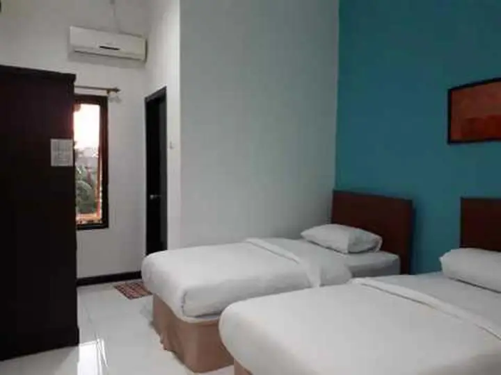 Соронг: RedDoorz near Dermaga Pelabuhan Rakyat