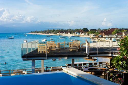 Лембонган-Айленд: Mojosurf Camp Nusa Lembongan