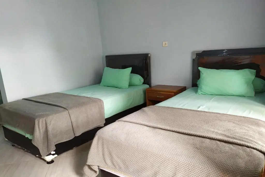 Таливанг: OYO 2423 Hotel Tubalong Taliwang Syariah