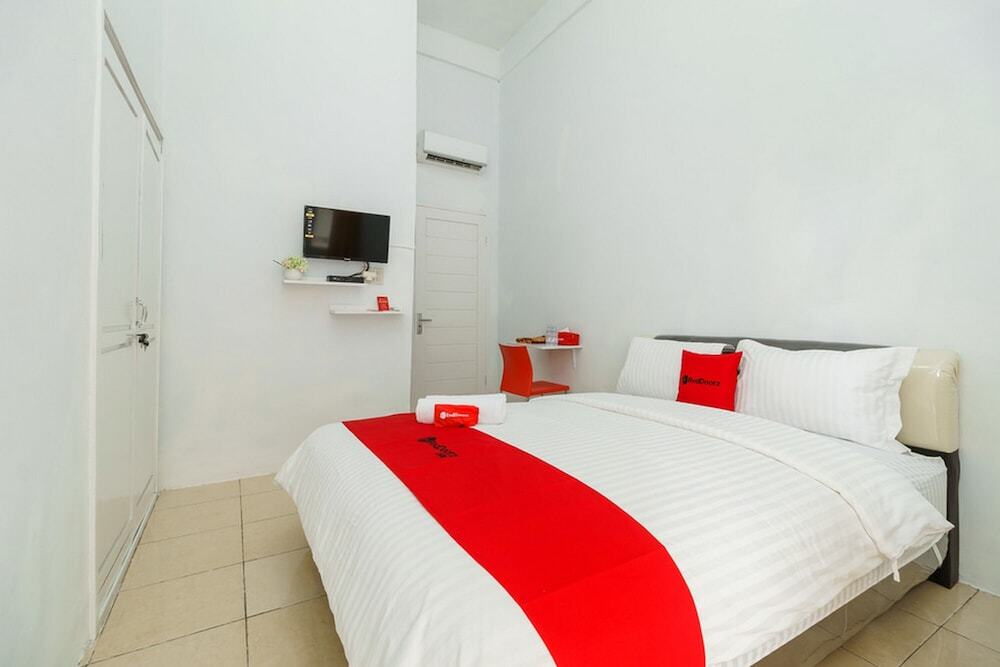 Лангса: RedDoorz Syariah near Tugu Langsa