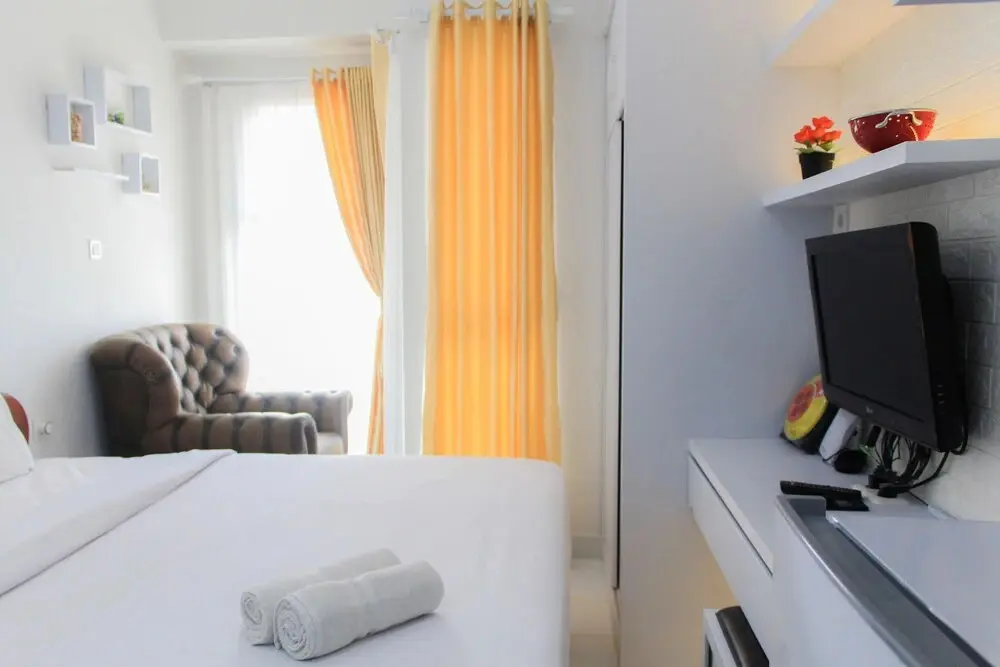 Южный Тангеранг: Strategic Studio Amazana Serpong Apartment
