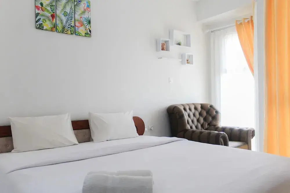 Южный Тангеранг: Strategic Studio Amazana Serpong Apartment