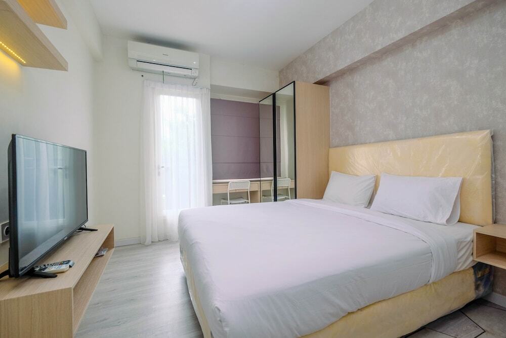 Читарингул: Graceful Studio Room At Podomoro Golf View Apartment By Travelio