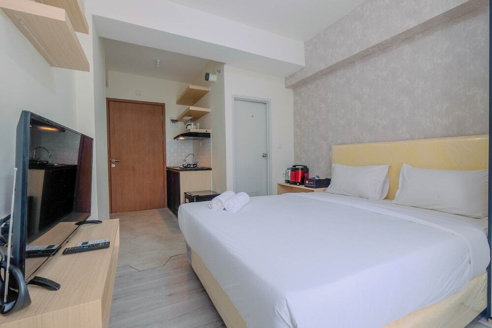 Читарингул: Sophisticated Studio Room At Podomoro Golf View Apartment By Travelio