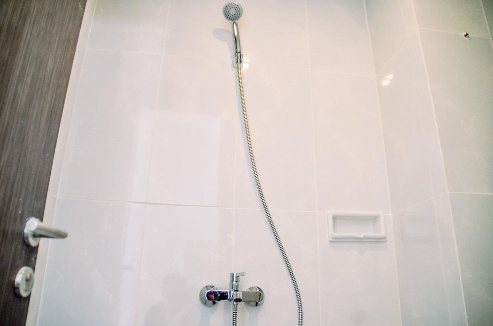 Legok: Chic and Cozy Studio at Serpong Garden Apartment