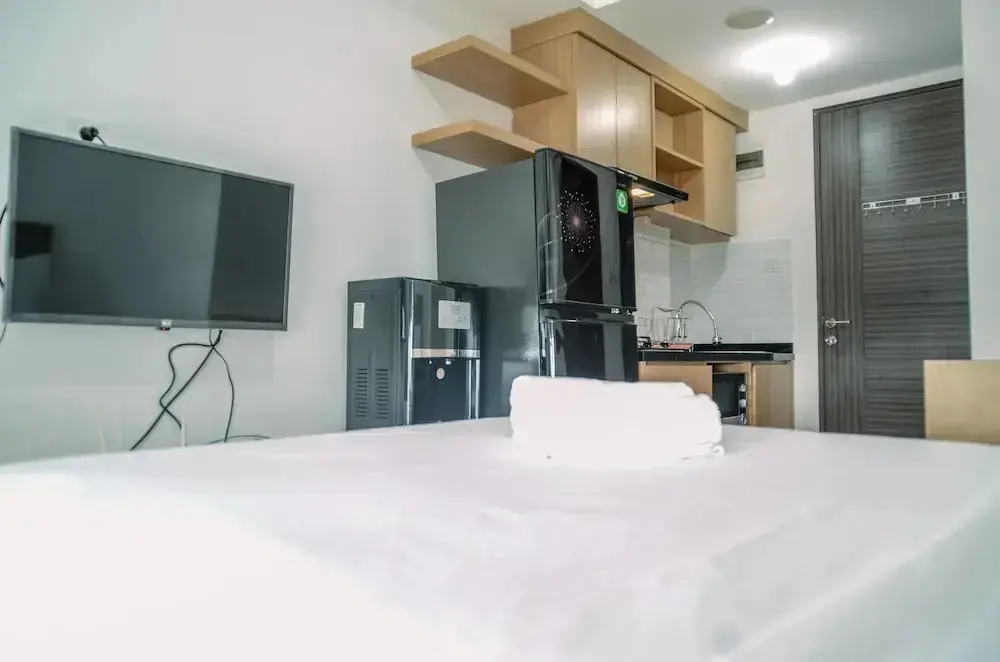 Южный Тангеранг: Stunning And Comfy Studio Amazana Serpong Apartment