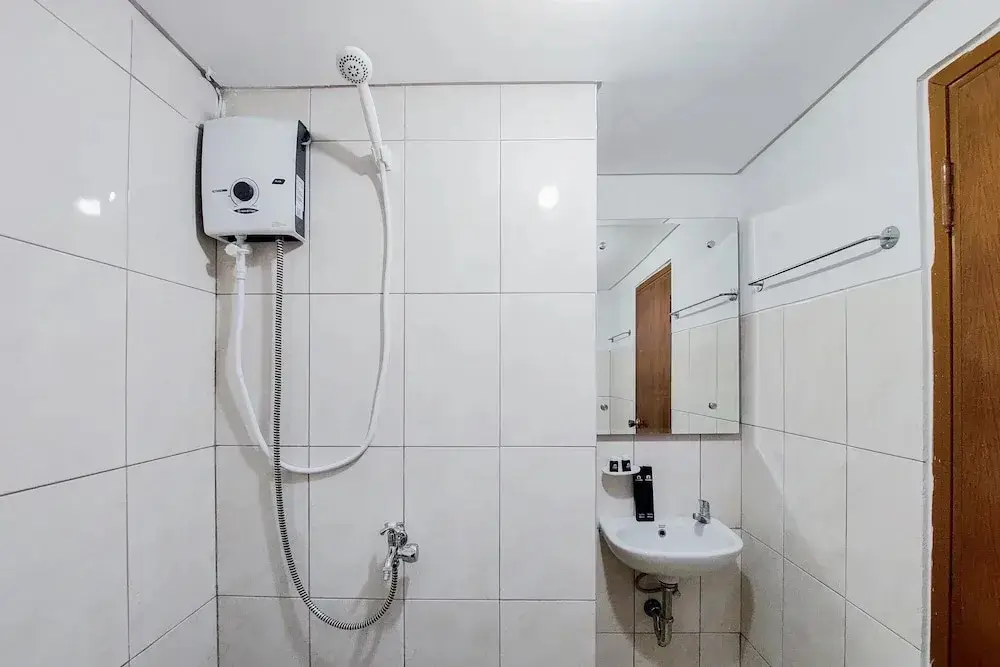Южный Тангеранг: Cozy Living Studio Apartment Amazana Serpong