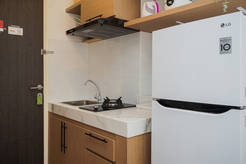 Legok: Comfortable and Simply Look Studio at Serpong Garden Apartment